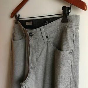 AG Jeans Men’s Graduate: Tailored Fit Wool Blend